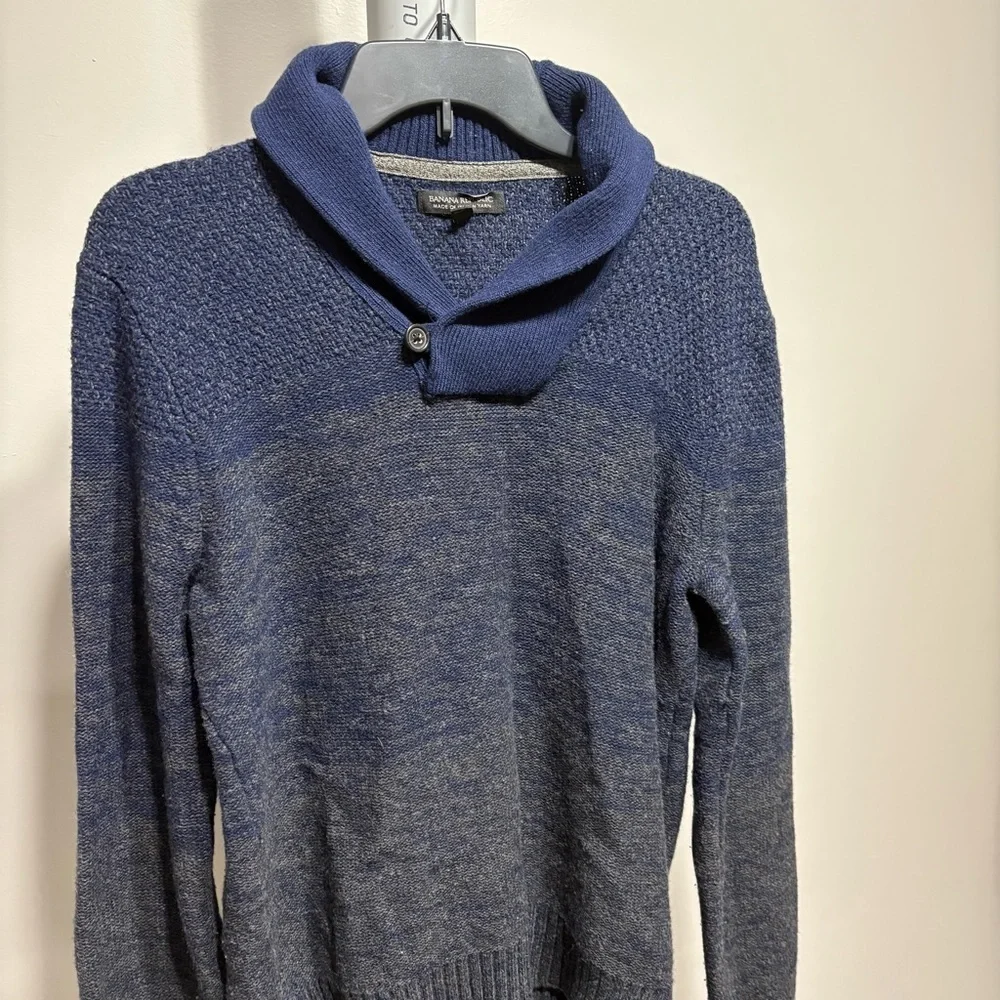 Banana Republic Mens Merino Wool Blend Blue Sweater Sz M Foldover Collar Preppy